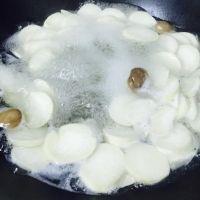 西兰花杏鲍菇的做法步骤4