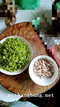 蚝油空心菜炒肉末的做法步骤1